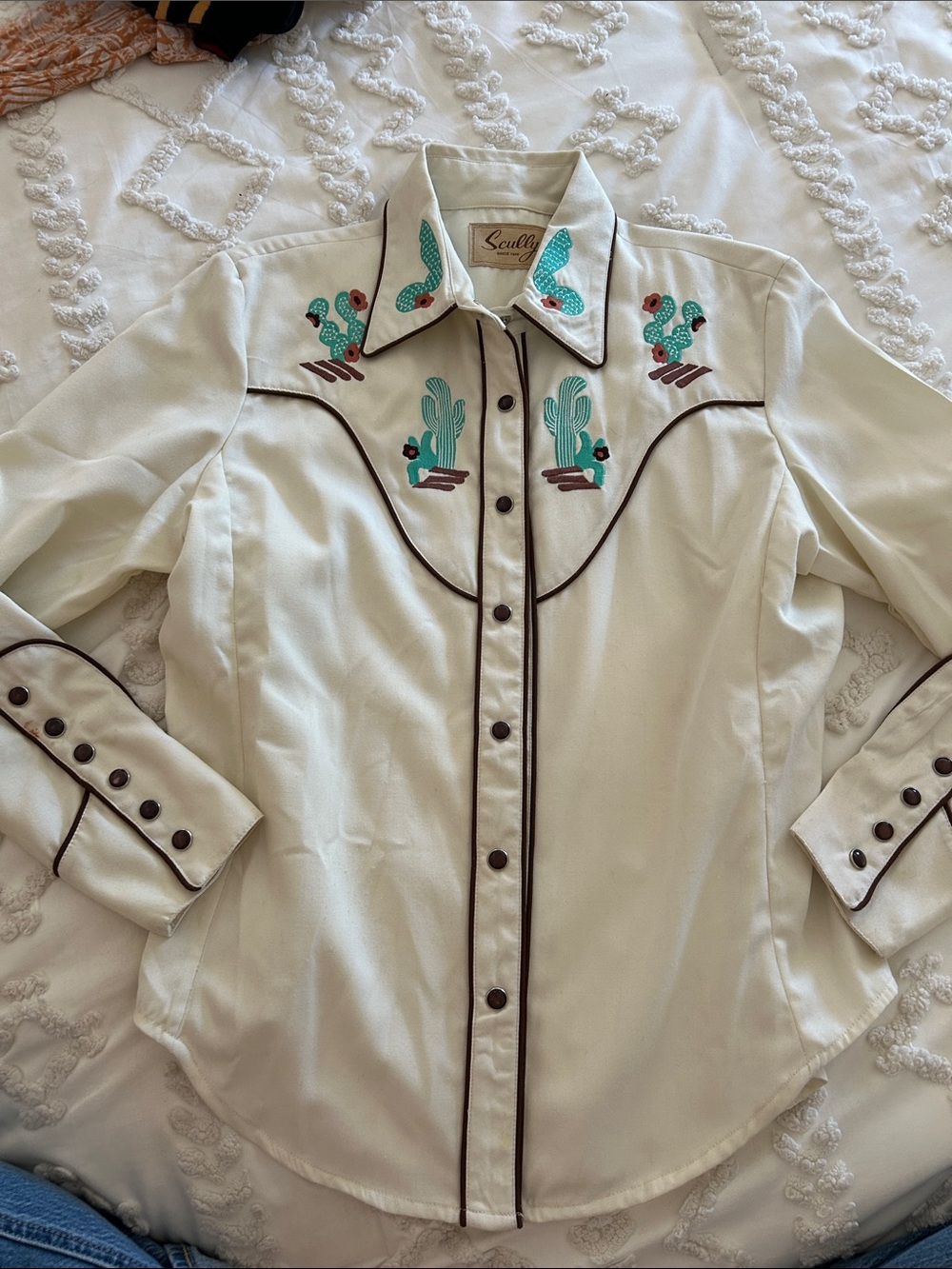 Scully Cream Western Shirt with Turquoise Cactus Embroidery medium